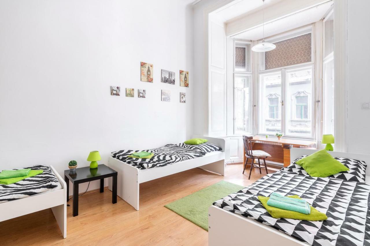 Izabella Home 2 Boedapest Buitenkant foto