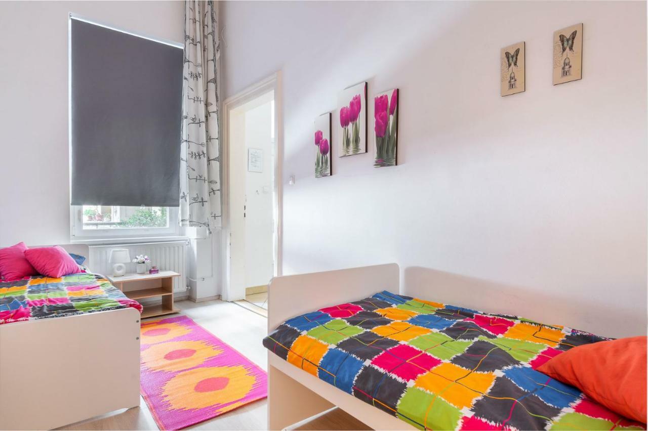 Izabella Home 2 Boedapest Buitenkant foto