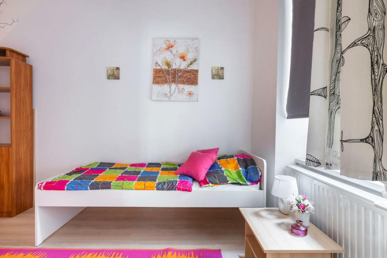 Izabella Home 2 Boedapest Buitenkant foto